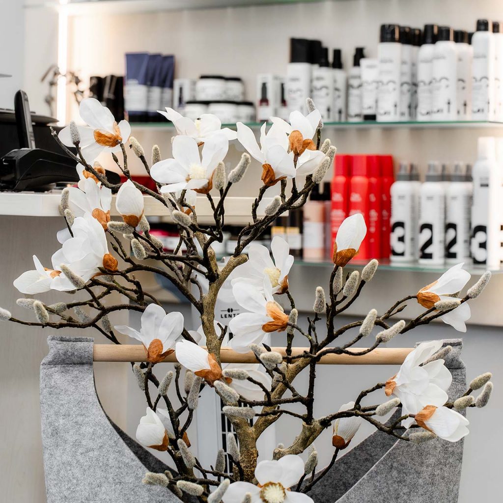 Salon-Deko im Hair4You Friseur Sondershausen Güntherstraße mit modernem Ambiente